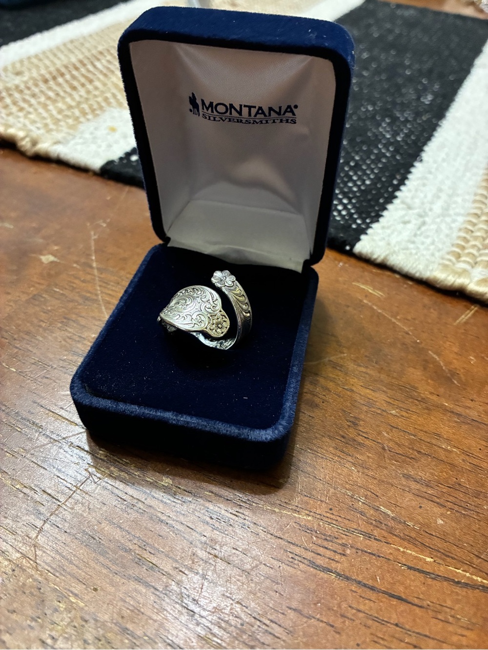 Montana Silversmiths Silver Engraved Floral Heart Spoon Ring